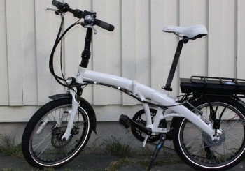 Vélo électrique pliant